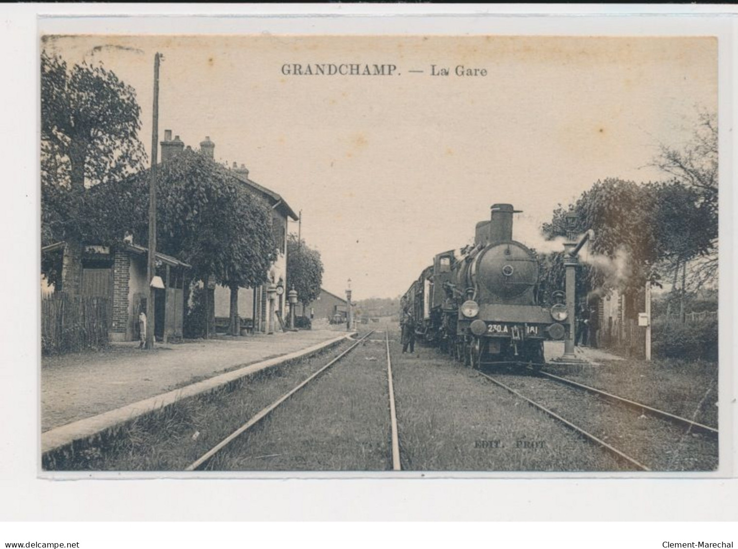 GRANDCHAMP - La Gare - état - Sonstige & Ohne Zuordnung