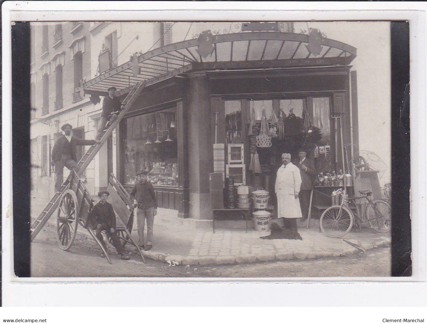 NEUILLY SUR SEINE : Carte Photo D'une Quincaillerie - Très Bon état - Neuilly Sur Seine