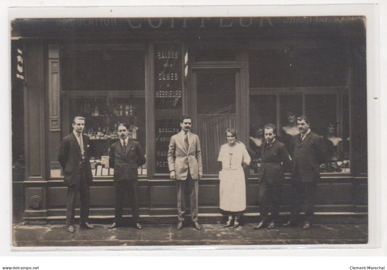 PARIS : Carte Photo Du Salon De Coiffure Edouard (coiffeur) Au 68 Rue Lafontaine - Bon état (adhérence Au Dos) - Arrondissement: 16