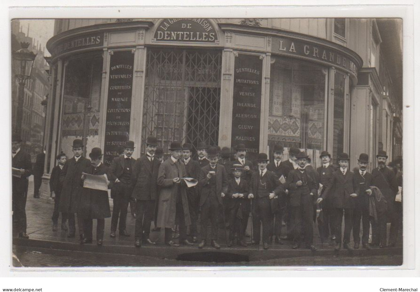 PARIS : Carte Photo De La Grande Maison De Dentelles Au 16 Rue Halevy - Bon état - District 09