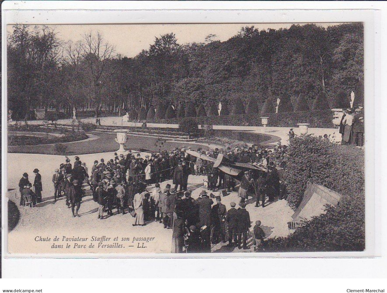 VERSAILLES : Chute De L'aviateur Stoeffler Et Son Passager Dans Le Parc (aviation) - Très Bon état - Versailles (Kasteel)