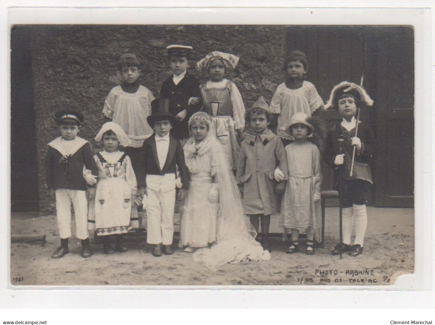 JUVISY : Carte Photo D'enfants Déguisés Pour La Vente De Charité En 1925 - état - Juvisy-sur-Orge