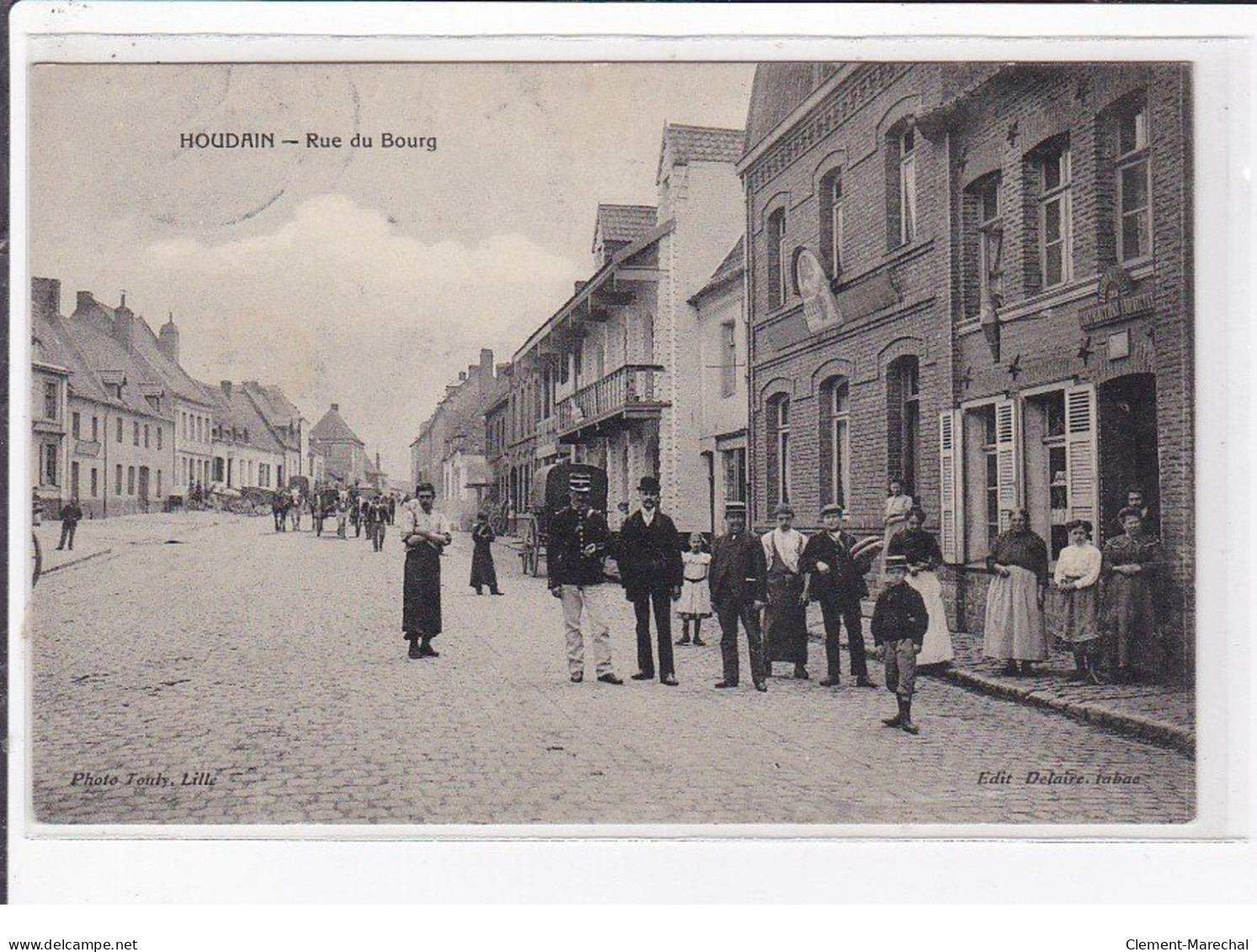 HOUDAIN : Rue Du Bourg - Bon état (timbre Abimé Au Dos) - Houdain