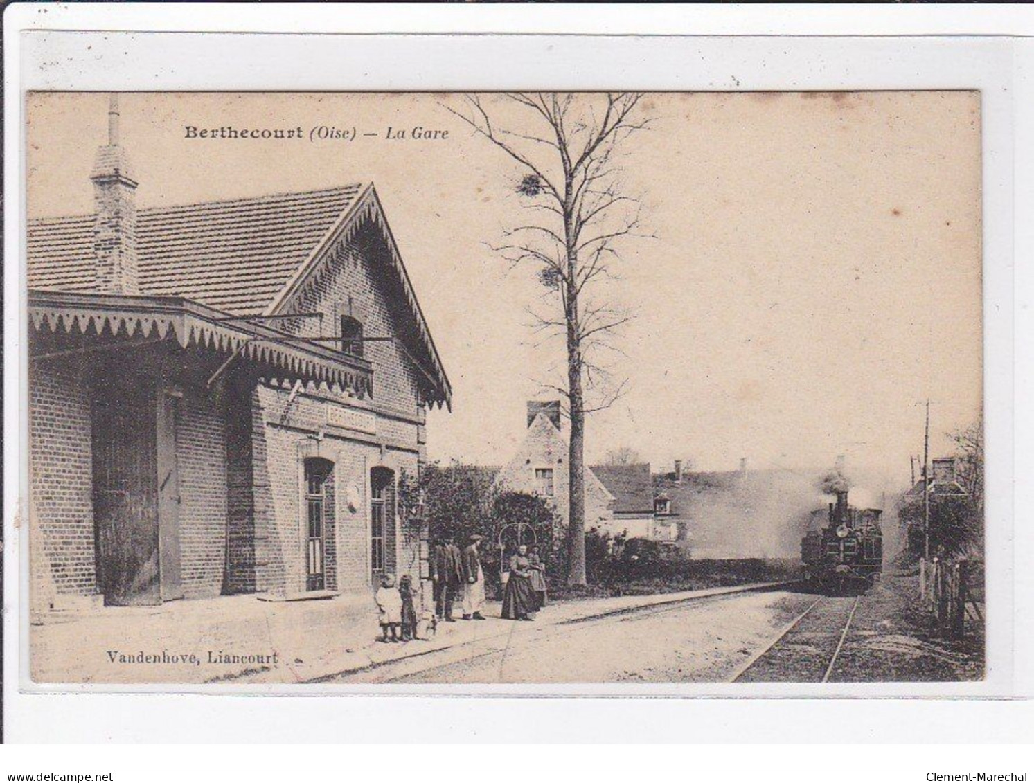 BERTHECOURT : La Gare - Très Bon état - Sonstige & Ohne Zuordnung