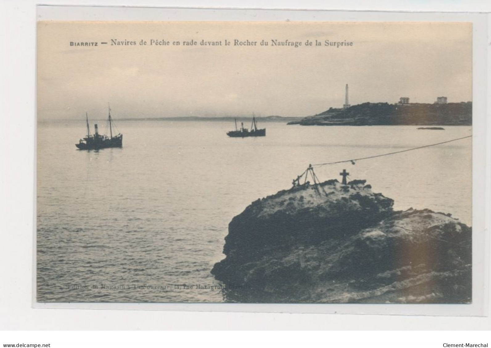 BIARRITZ - Navires De Pêche En Rade Devant Le Rocher Du Naufrage De La Surprise - Très Bon état - Biarritz