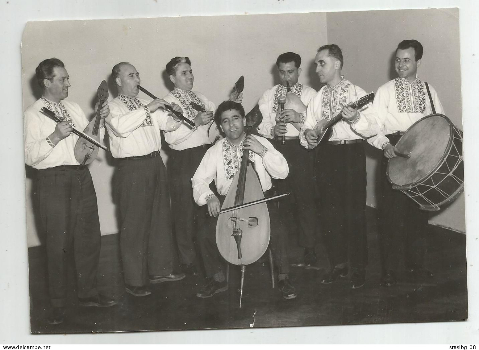 Men With Folk Costume,musical Instruments, Bagpipe Fr8-39 - Personnes Anonymes