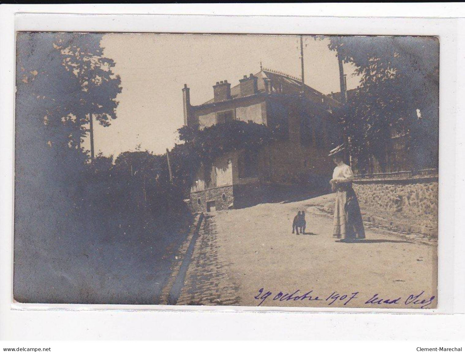 COLOMBES : Une Vue Du Village - Très Bon état - Colombes