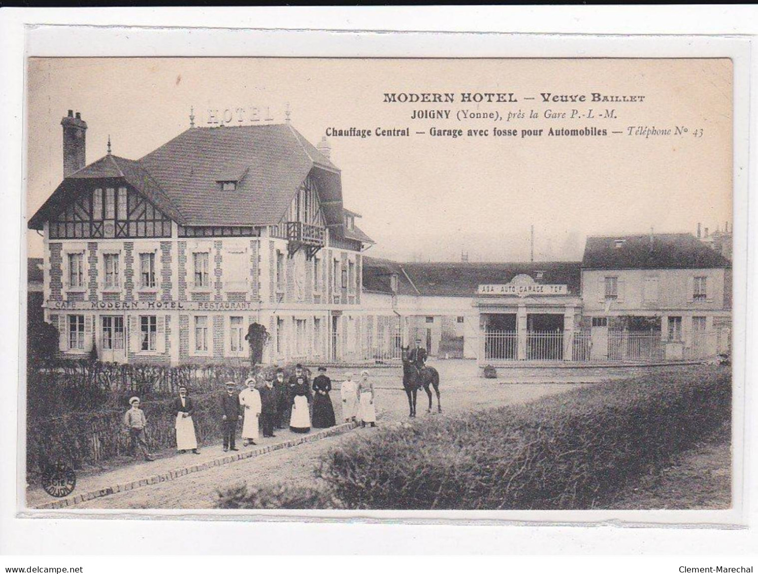 JOIGNY : Modern Hôtel, Veuve BAILLET, Chauffage Central, Garage Avec Fosse Pour Automobile - Très Bon état - Joigny