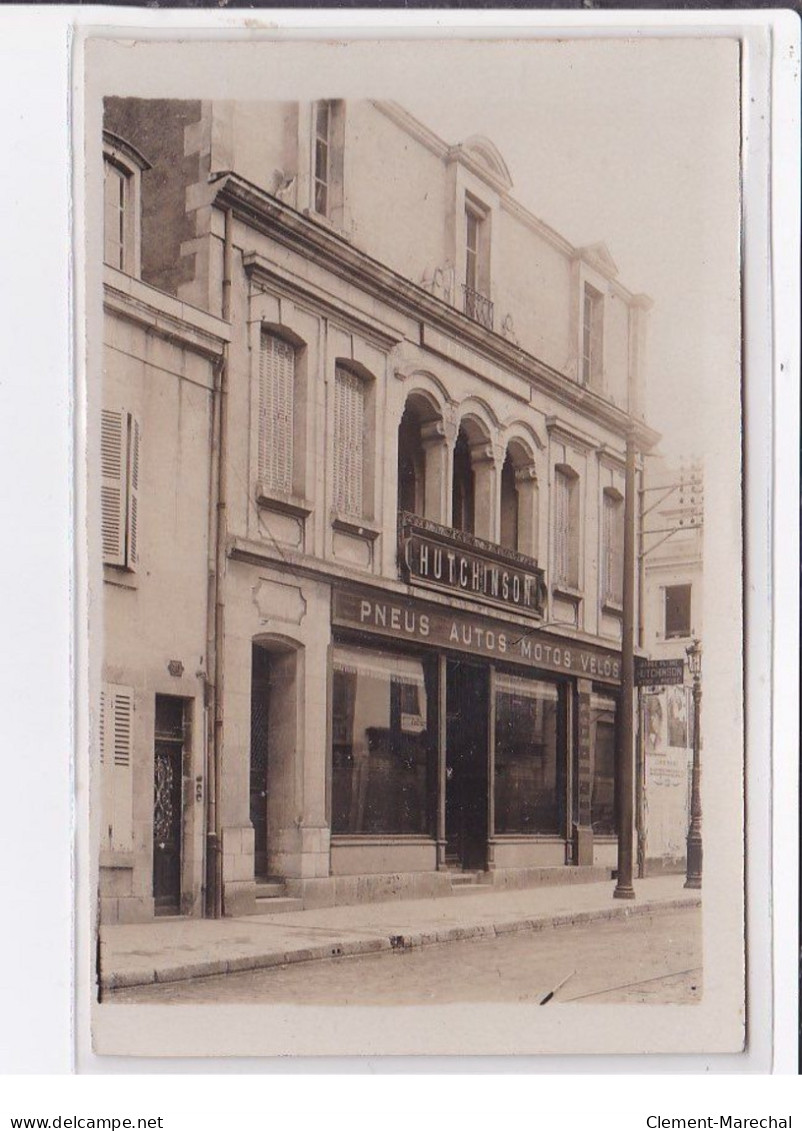 BOURGES : Carte Photo Du Magasin HUTCHINSON (caoutchouc - Autos - Motos -pneus - Velos) 28 Avenue Jen Jaurès - TBE - Bourges