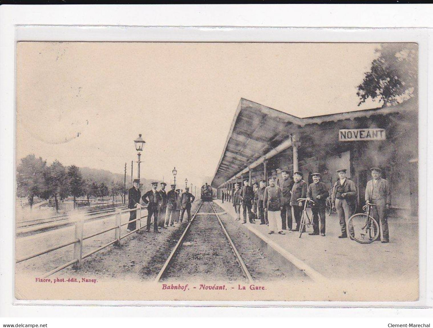 NOVEANT : La Gare - Très Bon état - Autres & Non Classés