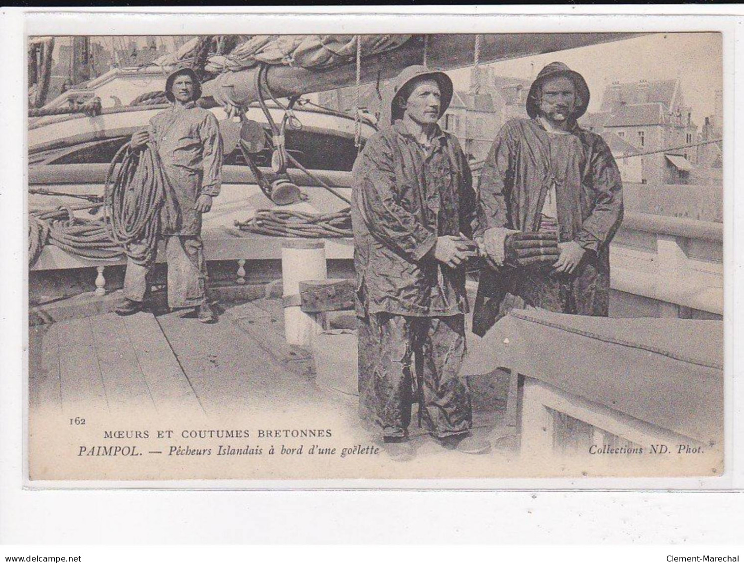 PAIMPOL : Pêcheurs Islandais à Bord D'une Goëlette, C.M.C.B - Très Bon état - Paimpol