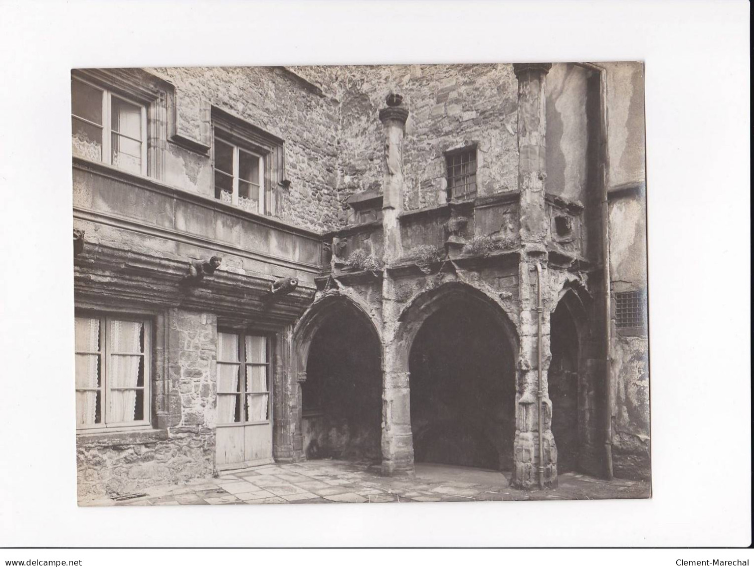 AVEYRON, Rodez, Cour D'un Ancien Hôtel, Photo Auclair-Melot, Environ 23x17cm Années 1920-30 - Très Bon état - Orte