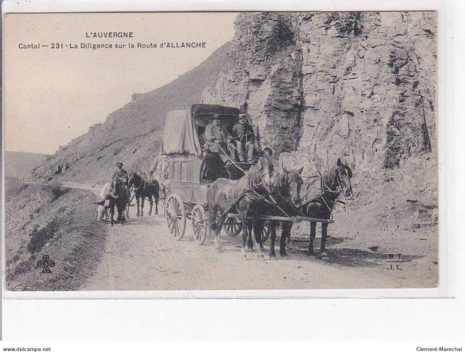 ALLANCHE - La Diligence Sur La Route D'Allanche - Très Bon état - Allanche