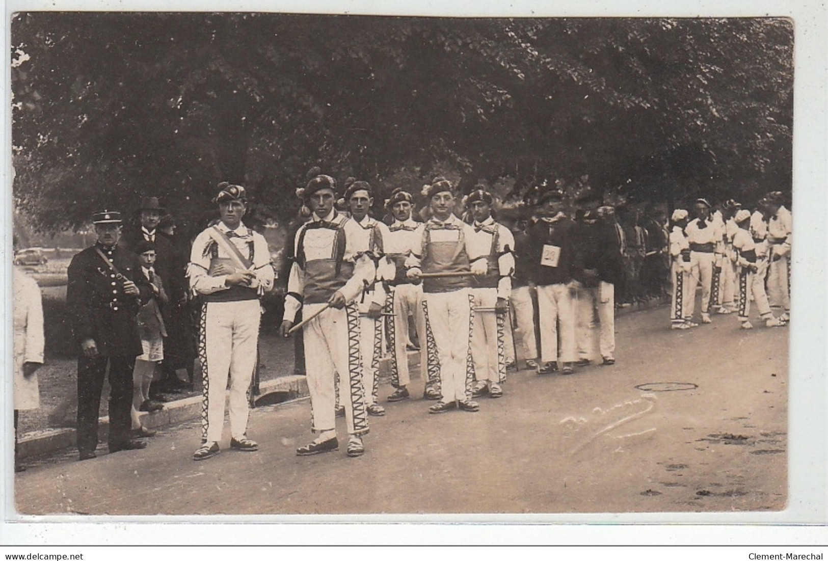 BAYONNE  : Carte Photo (fête Vers 1920-30) Photo Ouvrard à Biarritz  - Bon état (un Petit Pli D'angle) - Bayonne