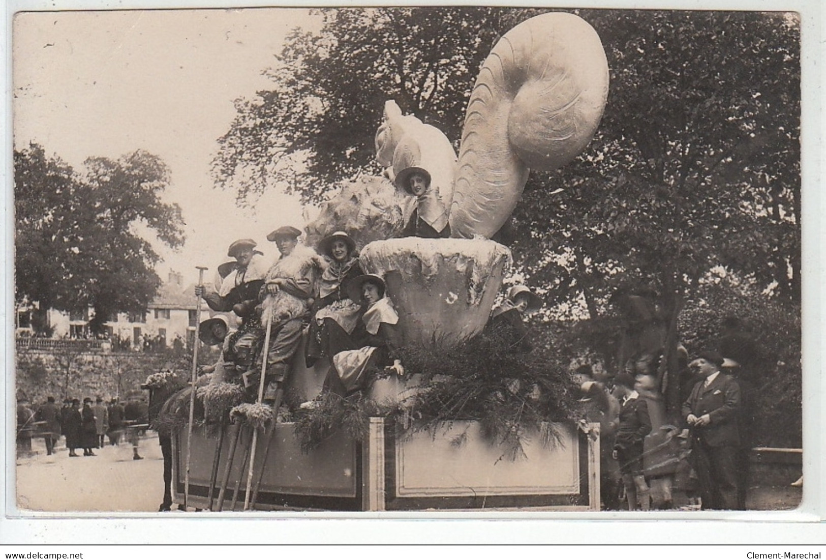 BAYONNE  : Carte Photo (fête Vers 1920-30) Photo Ouvrard à Biarritz - Bon état (un Léger Pli D'angle) - Bayonne