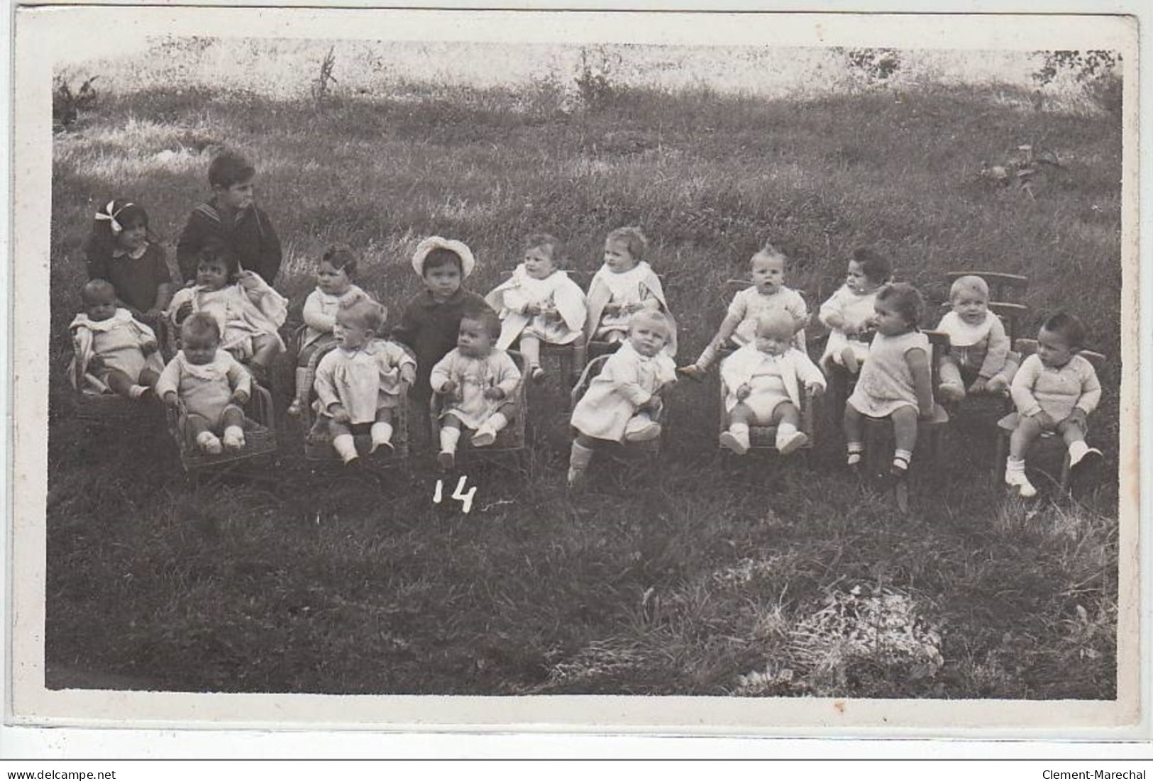 THIAIS : Carte Photo Du Concours De Bébés Du 28 Septembre 1944 Au Secours Social De Thiais - Très Bon état - Thiais