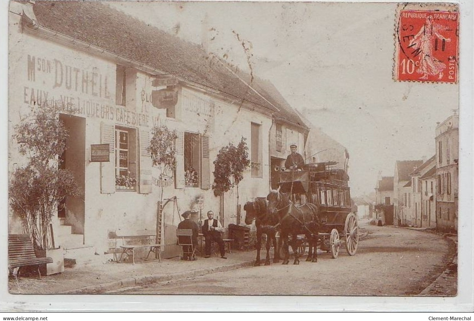 CHALIFERT : Carte Photo Du Bureau De L'omnibus (attelage) Maison DUTHEIL - Très Bon état - Autres & Non Classés