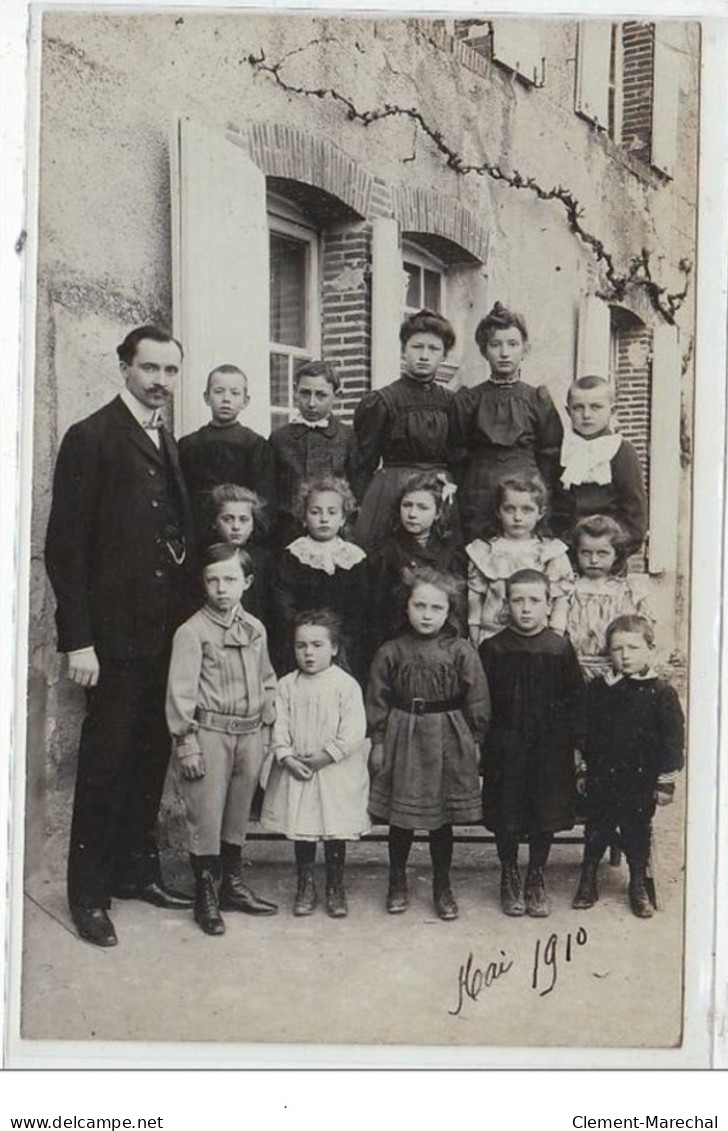 PEAS : Carte Photo Des élèves Devant Leur école Vers 1910 - Très Bon état - Otros & Sin Clasificación