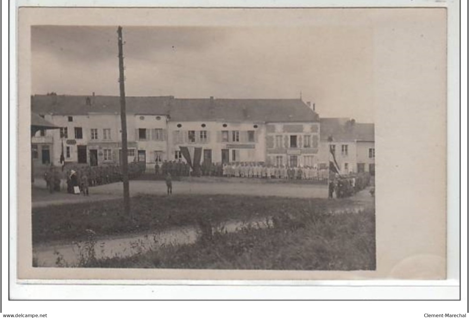 LAUNOIS - CARTE PHOTO - Très Bon état - Andere & Zonder Classificatie