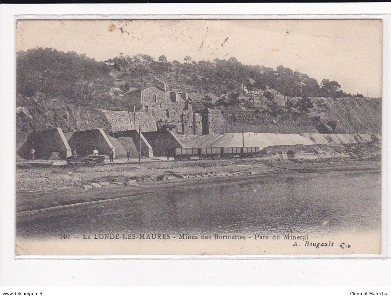 LA LONDE Les MAURES : Mines Des Bormettes, Parc Du Minerai - état - La Londe Les Maures