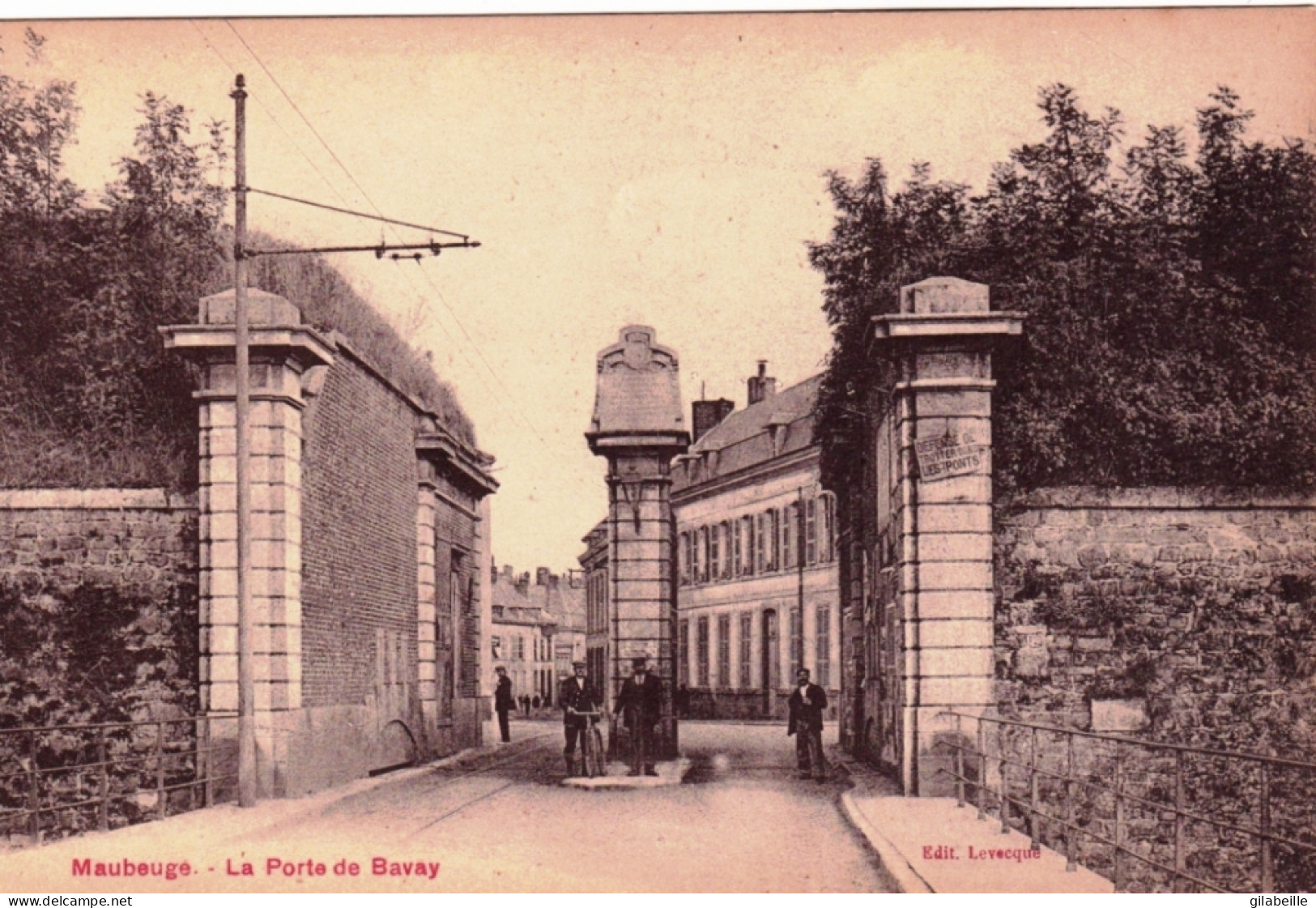 59 - MAUBEUGE - La Porte De Bavay -  - Maubeuge