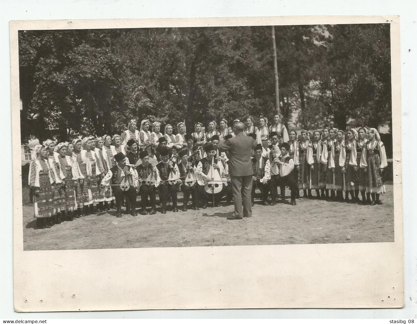 Men And Women With Folk Costume,musical Instruments, Bagpipe Fr29-39 - Anonyme Personen