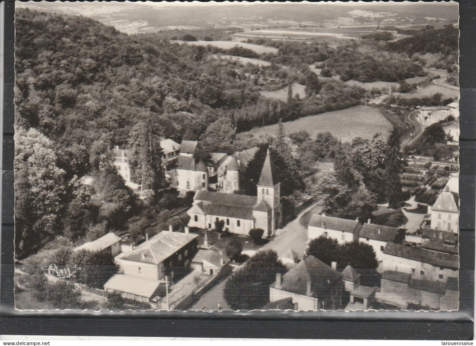 71 - LUGNY - Vue Sur L' Eglise Et Le Vieux Château - Other & Unclassified