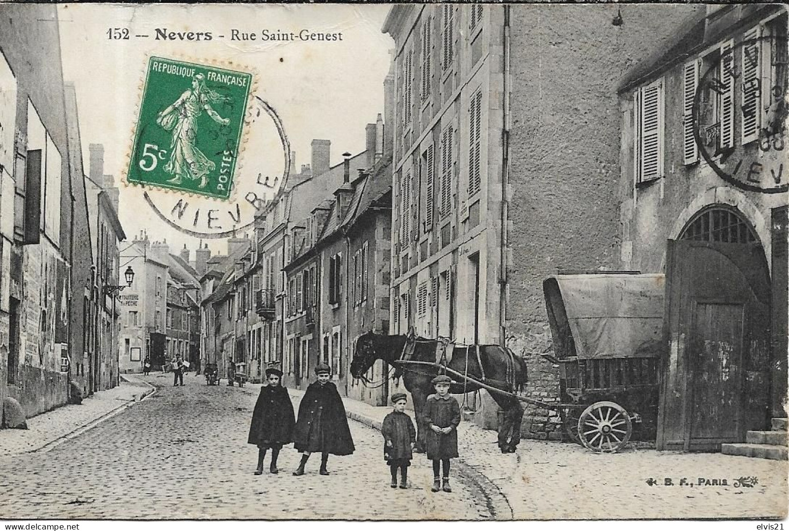 NEVERS Rue Saint Genest - Nevers