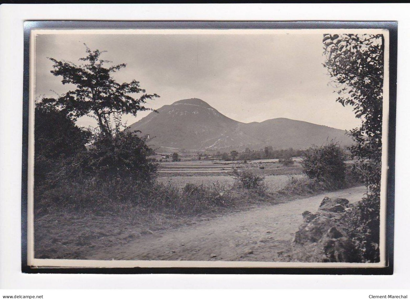 PUY-DE-DOME, Hôtel du Lioran et vues du Puy-de-Dôme, Lot de 11 Photos, environ 15x10cm, années 1920-30 - très bon état