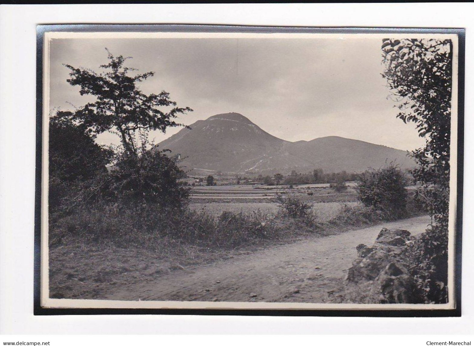 PUY-DE-DOME, Hôtel du Lioran et vues du Puy-de-Dôme, Lot de 11 Photos, environ 15x10cm, années 1920-30 - très bon état