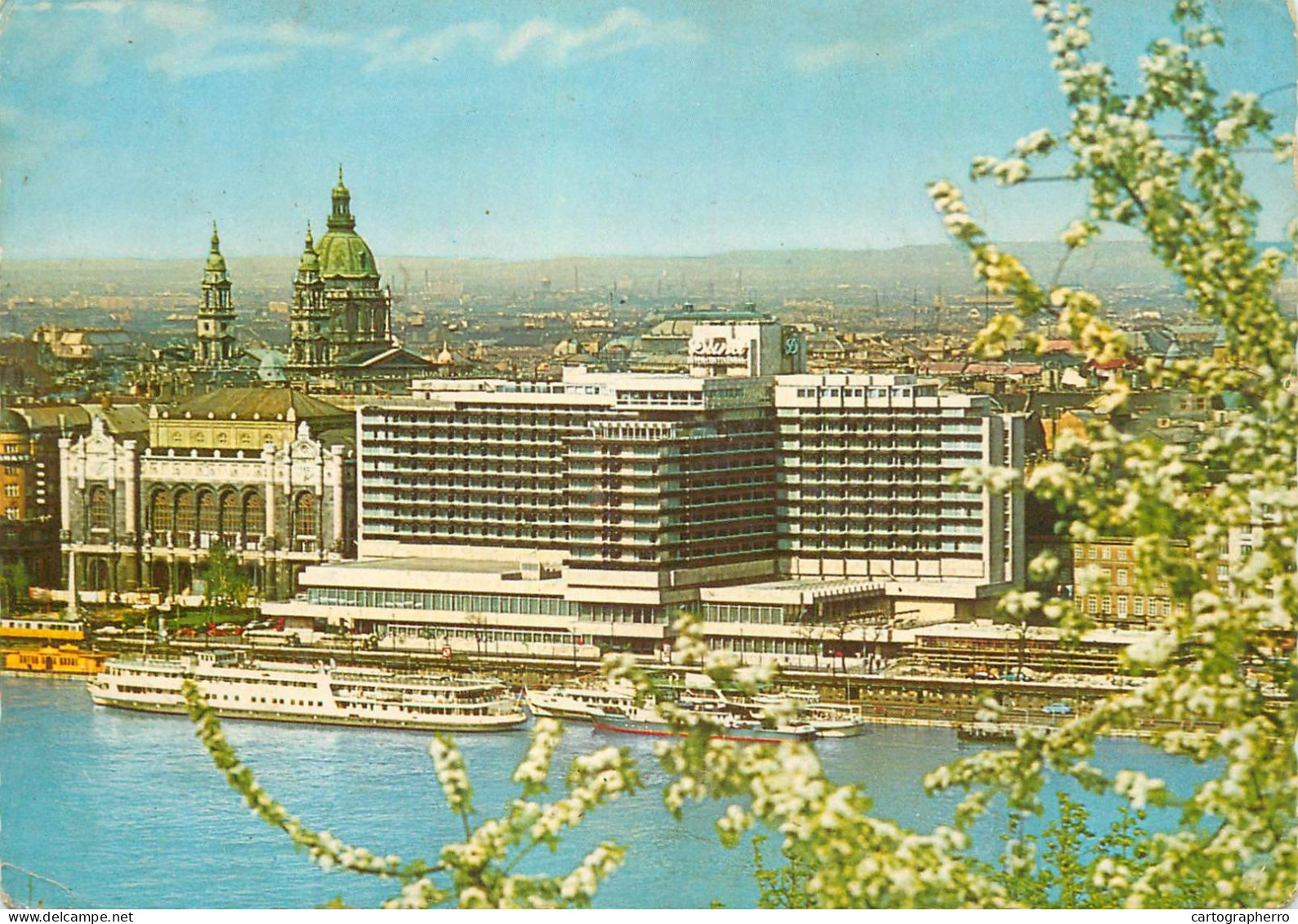 Navigation Sailing Vessels & Boats Themed Postcard Hungary Budapest Pleasure Cruise - Velieri