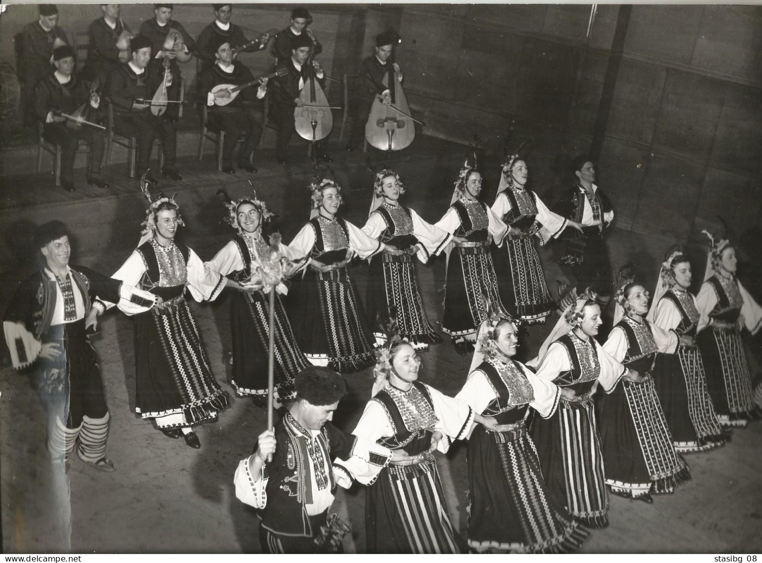 Men And Women With Folk Costume,musical Instruments, Bagpipes Fr16-39 - Anonyme Personen
