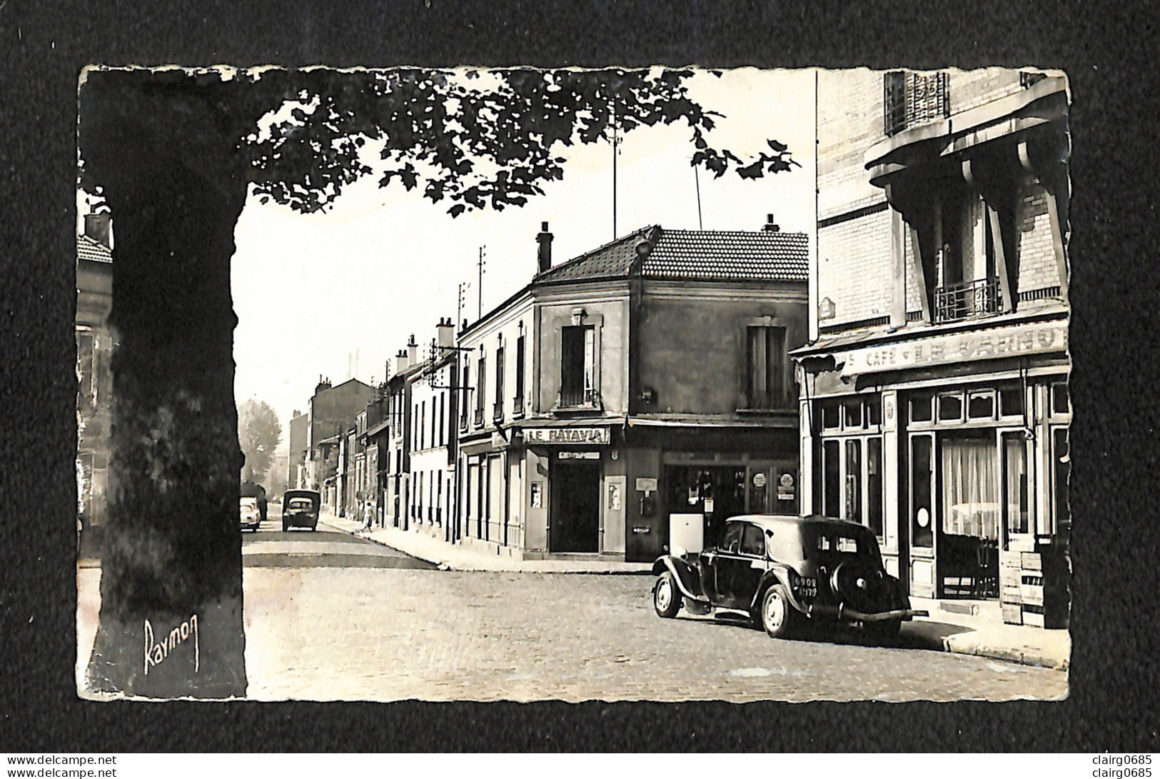 93 - MONTREUIL - La Place Carnot - CPSM - Peu Courante - Montreuil