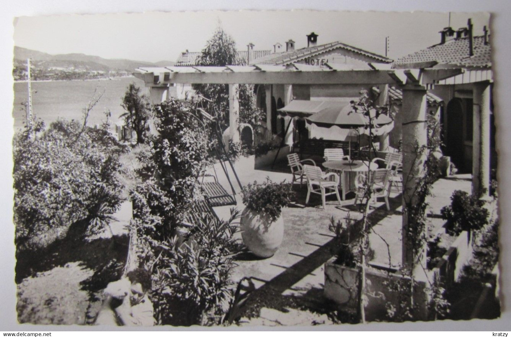 FRANCE - VAR - LE LAVANDOU - Saint-Clair - Auberge De La Falaise - Le Lavandou