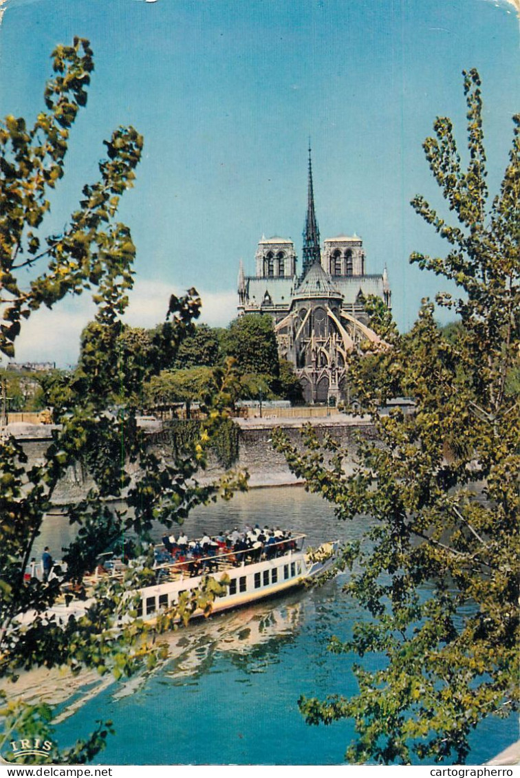 Navigation Sailing Vessels & Boats Themed Postcard Paris Notre Dame Pleasure Cruise - Sailing Vessels
