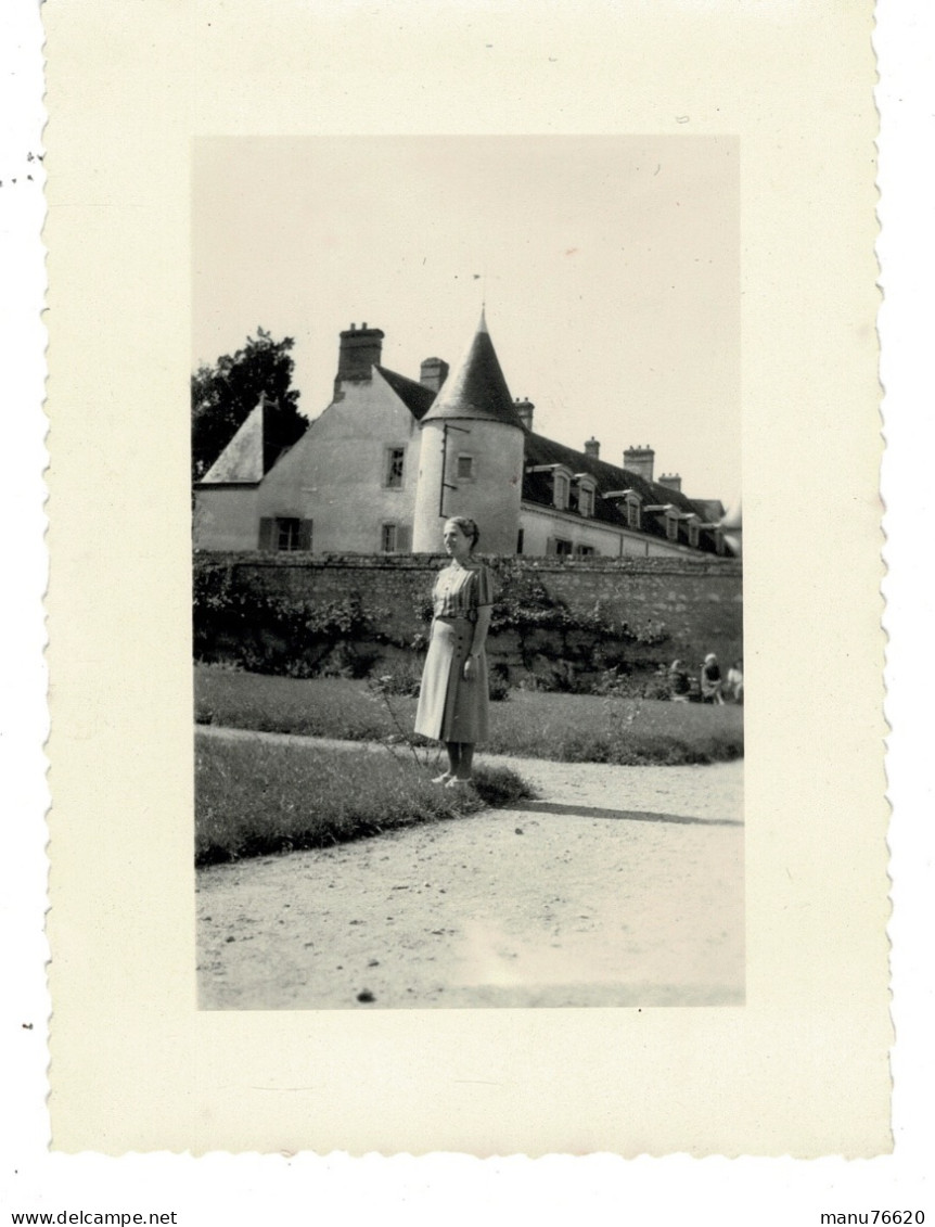 Ref 1 - Photo : Vue Sur Le Chateau , La Chapelle Saint Mesmin , Loiret  - France . - Europe