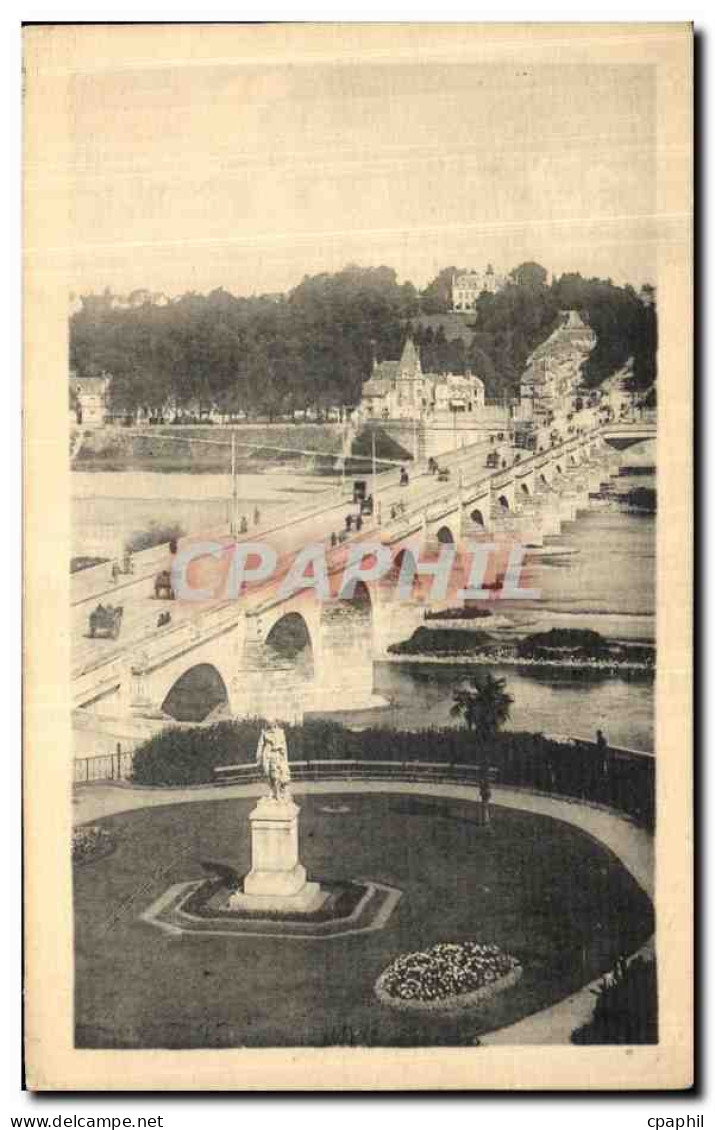 CPA Tours Le Pont De Plerre Et La Loire La Tranchee Le Jardin Et La Statue De Descartes - Tours