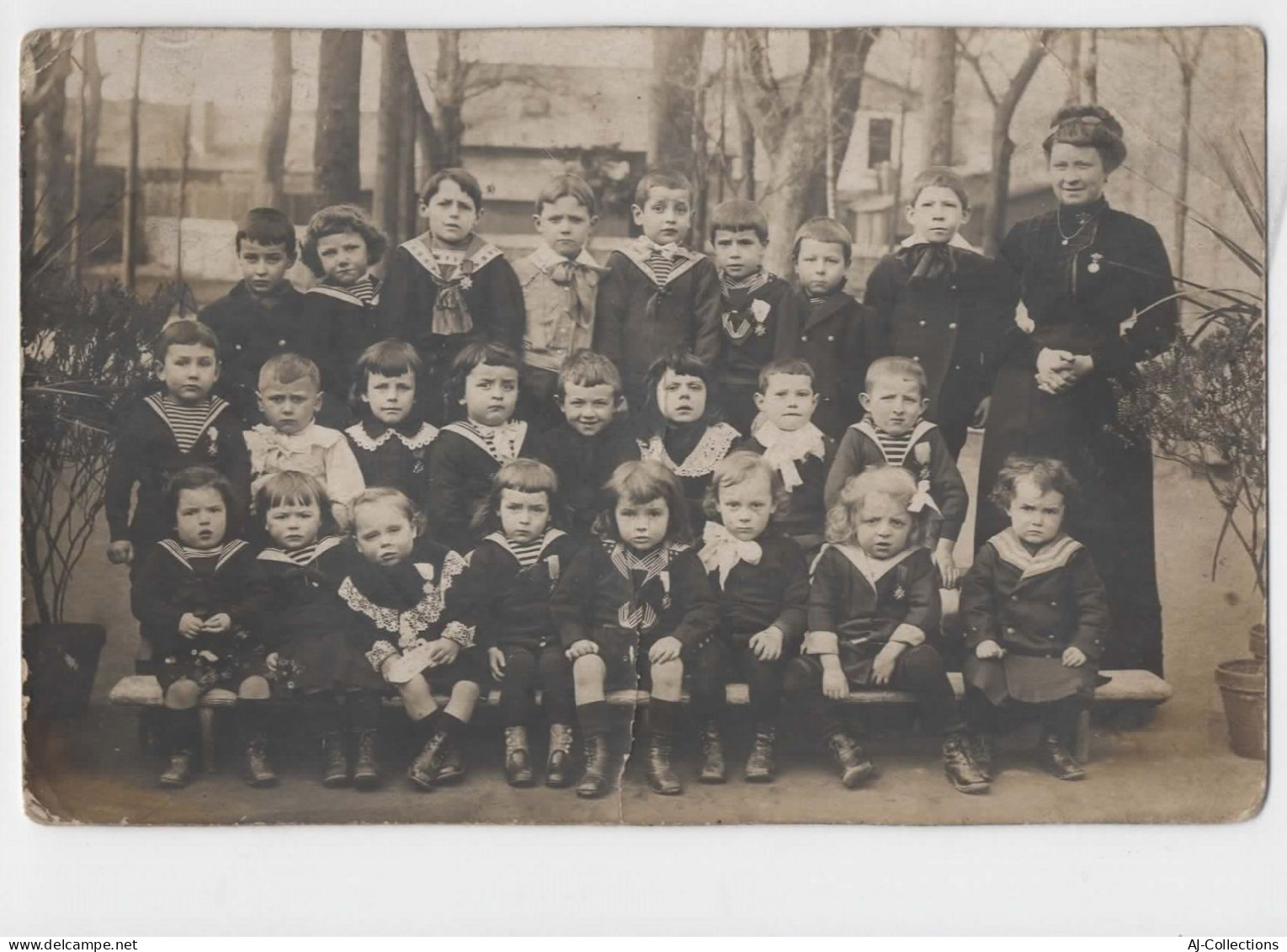 AJC - Carte Photo  - Ecole De La Marine De Brest Chez Les Soeurs De La Sagesse ------------etat------------------ - Brest