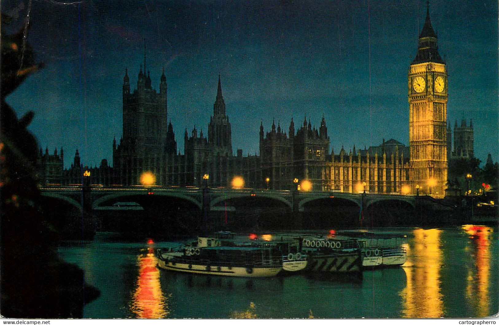 Navigation Sailing Vessels & Boats Themed Postcard London Parliament And Thames - Sailing Vessels