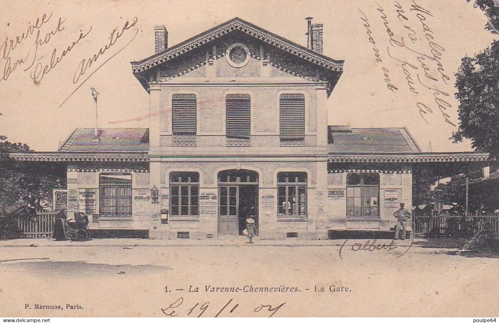 La Gare : Vue Extérieure - Chennevieres Sur Marne