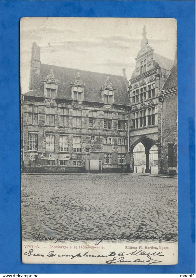 CPA - Belgique - Ypres - Conciergerie Et Hôtel-de-Ville - Circulée En 1908 - Ieper