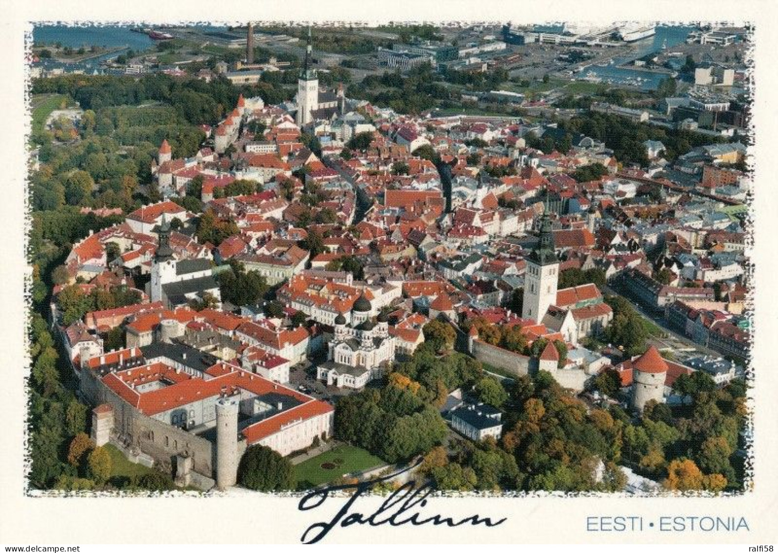 1 AK Estland / Estonia * Blick Auf Die Altstadt Von Tallinn - Luftbildaufnahme - Seit 1997 UNESCO Weltkulturerbe * - Estonia