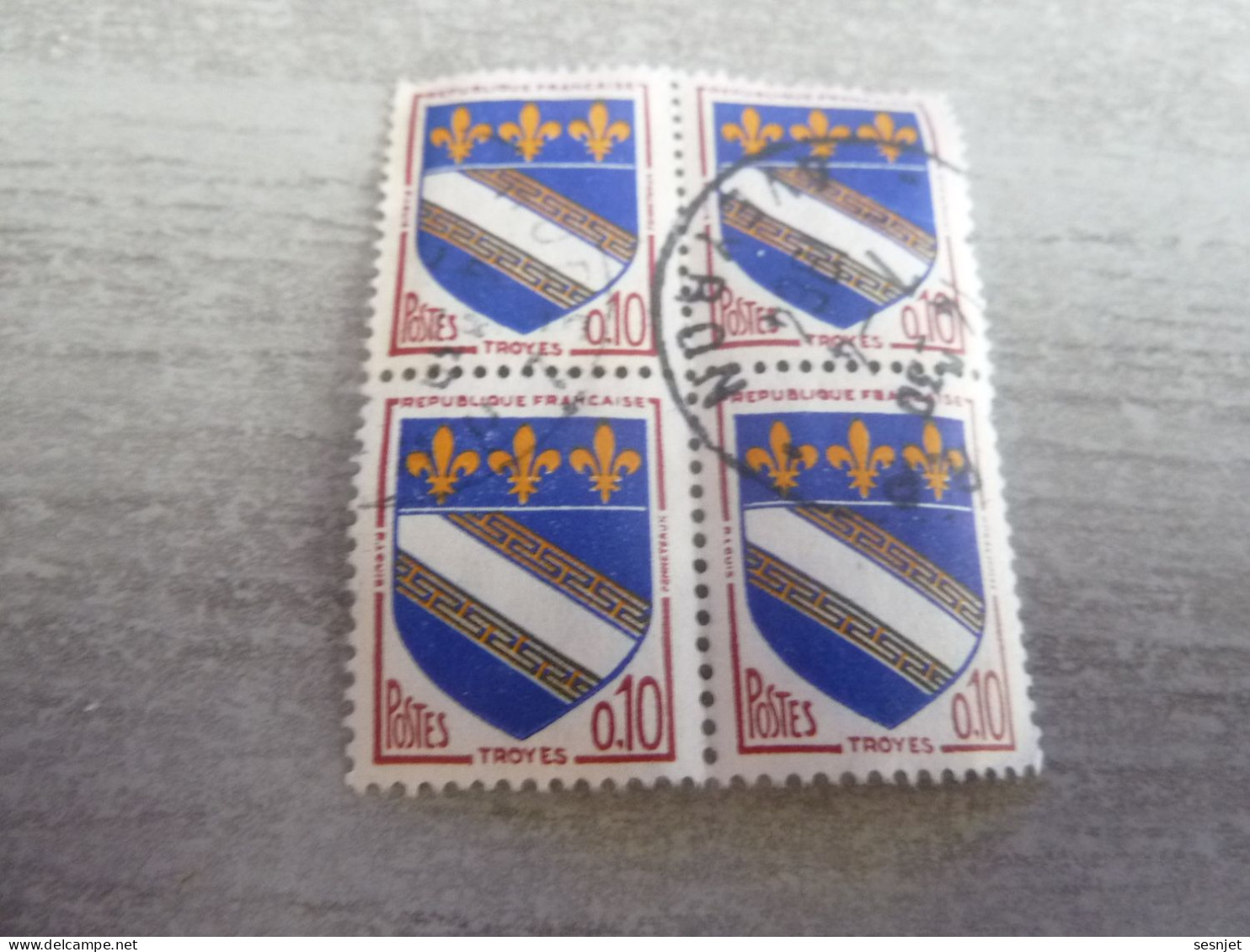 Troyes - Armoiries De Villes - 10c. - Yt 1353 - Brun, Outremer Et Jaune - Quadruple Oblitérés - Année 1962 - - Gebraucht