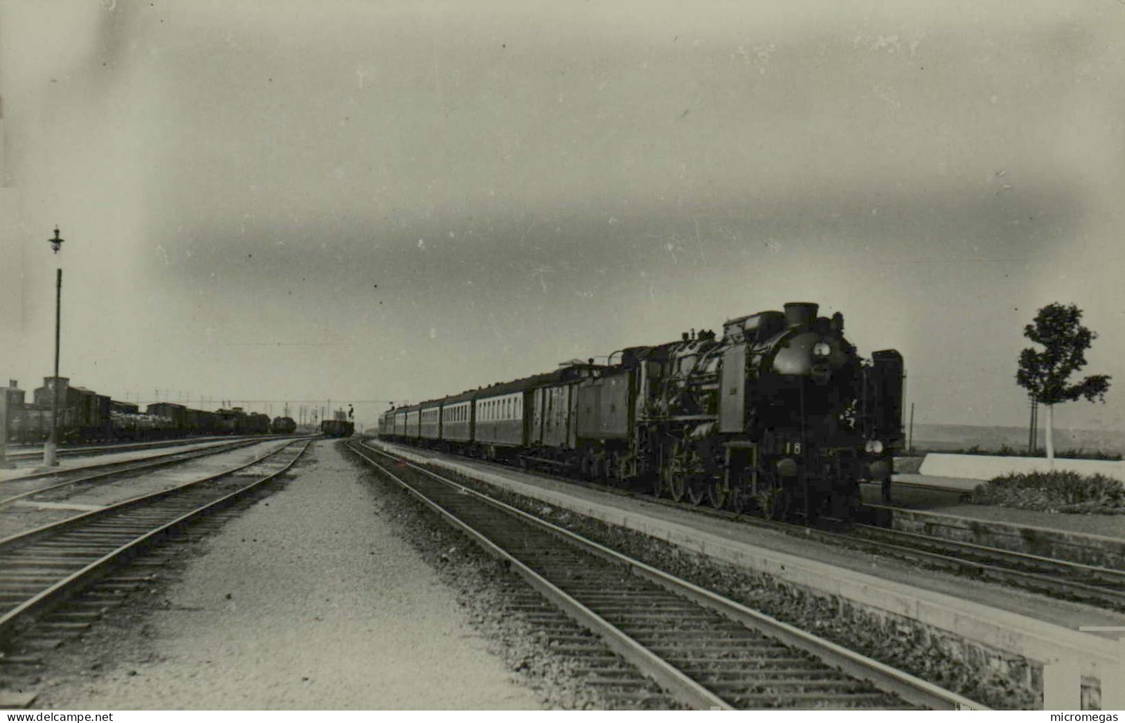 Reproduction - Détournement De La "Flèche D'or" Consécutif à Une Journée De Courses à Chantilly - Train 18 (3.1245) - Ternes