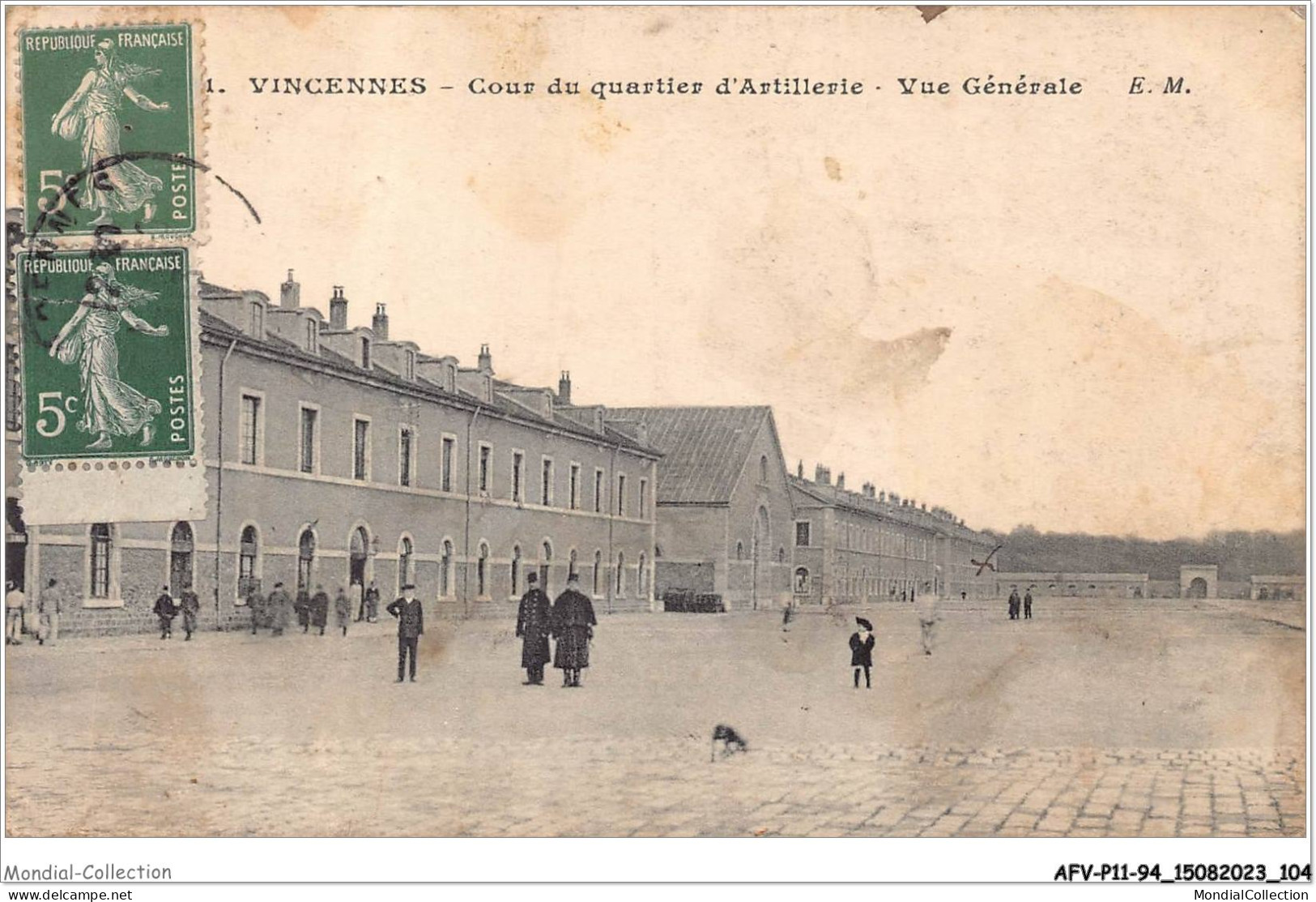 AFVP11-94-0993 - VINCENNES - Cour Du Quartier D'artillerie - Vue Générale  - Vincennes