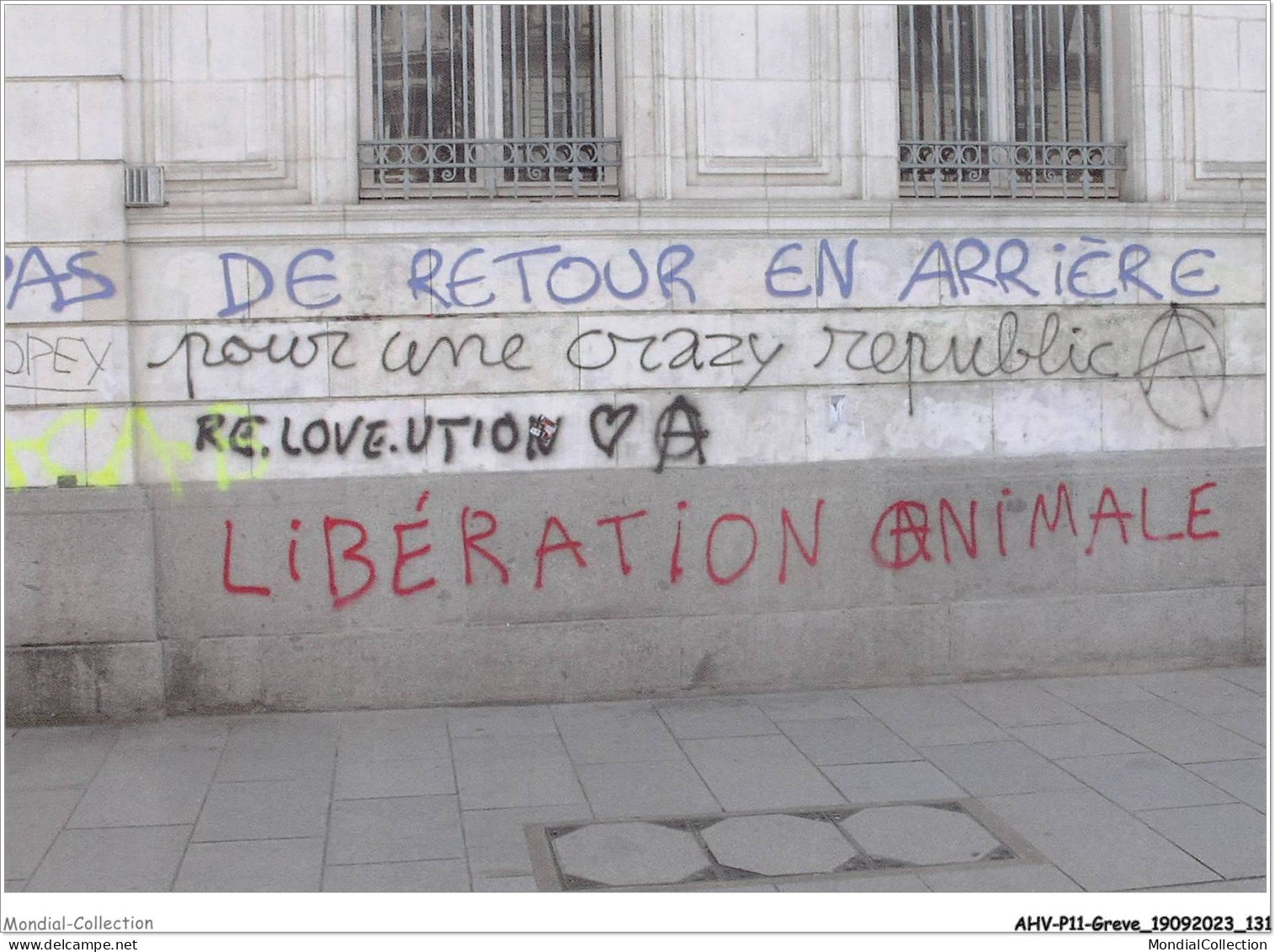 AHVP11-1005 - GREVE - Rennes - Traces Laissées Par Les Manifestations Contre La Réforme Des Retraites - 29 Avril 2023  - Streiks