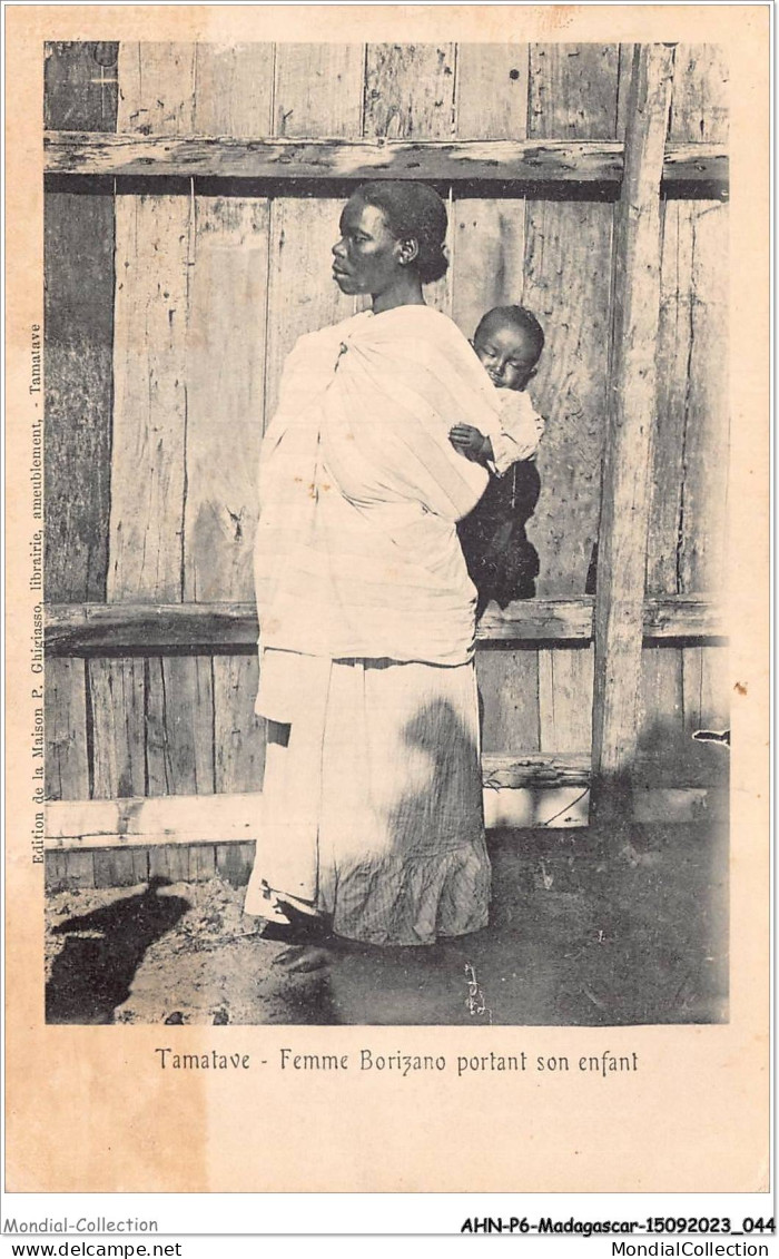 AHNP6-0648 - AFRIQUE - MADAGASCAR - Tamatave - Femme Borizano Portant Son Enfant - Madagascar