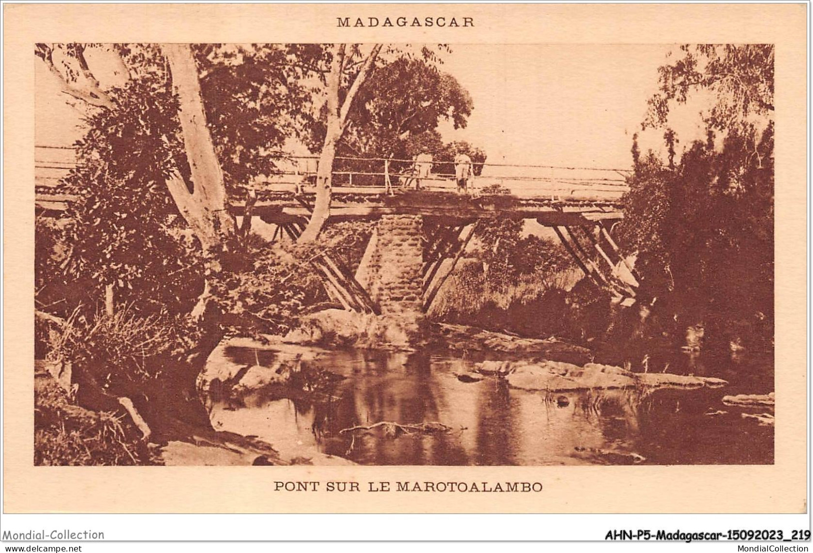 AHNP5-0614 - AFRIQUE - MADAGASCAR - Pont Sur Le Marotoalambo - Madagaskar
