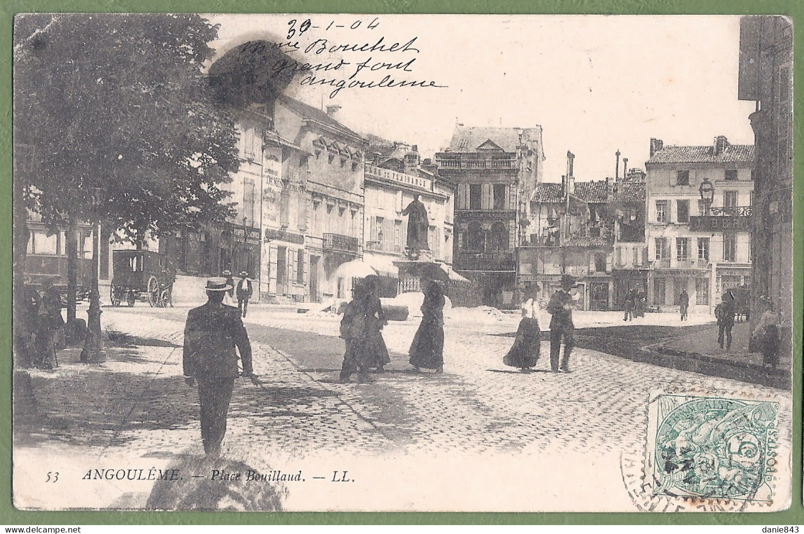 CPA  Dos Précurseur - CHARENTE - ANGOULEME - PLACE BOUILLAUD - Animation - Confolens