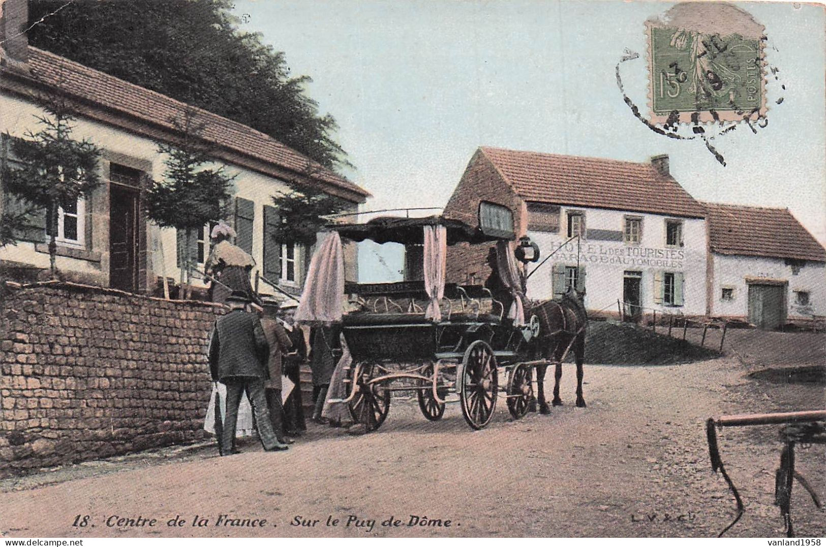 CENTRE De La FRANCE-sur Le PUY De DÔME - Auvergne Types D'Auvergne